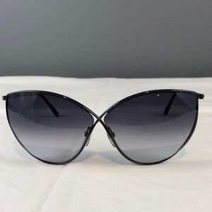 Women’s Tom Ford Sunglasses made in Italy